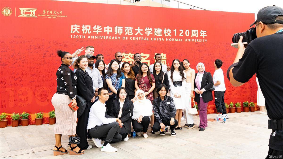 金花棋牌国内平台